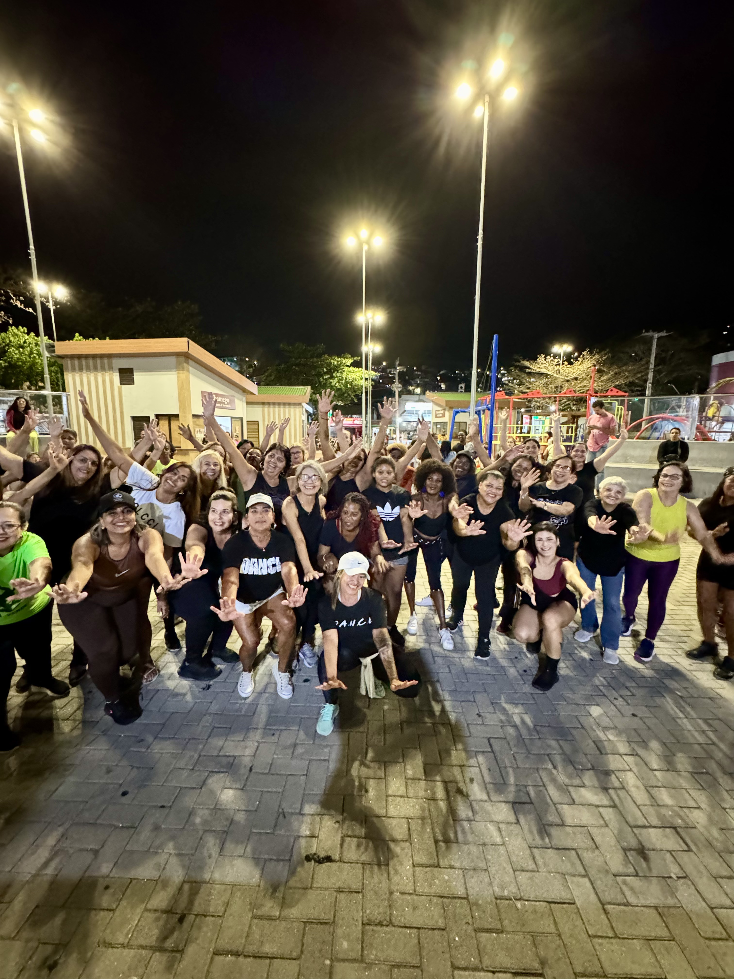 Cultura de Arraial do Cabo promove aulões gratuitos de dança na Praça do Sindicato
