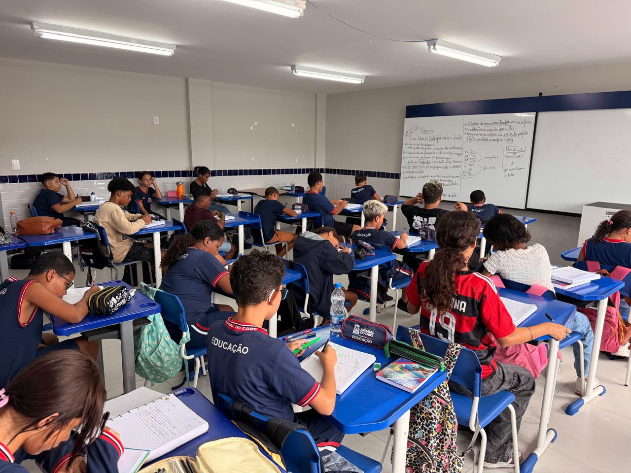 Arraial do Cabo prorroga prazo de cadastro para programa de incentivo financeiro-educacional à permanência escolar